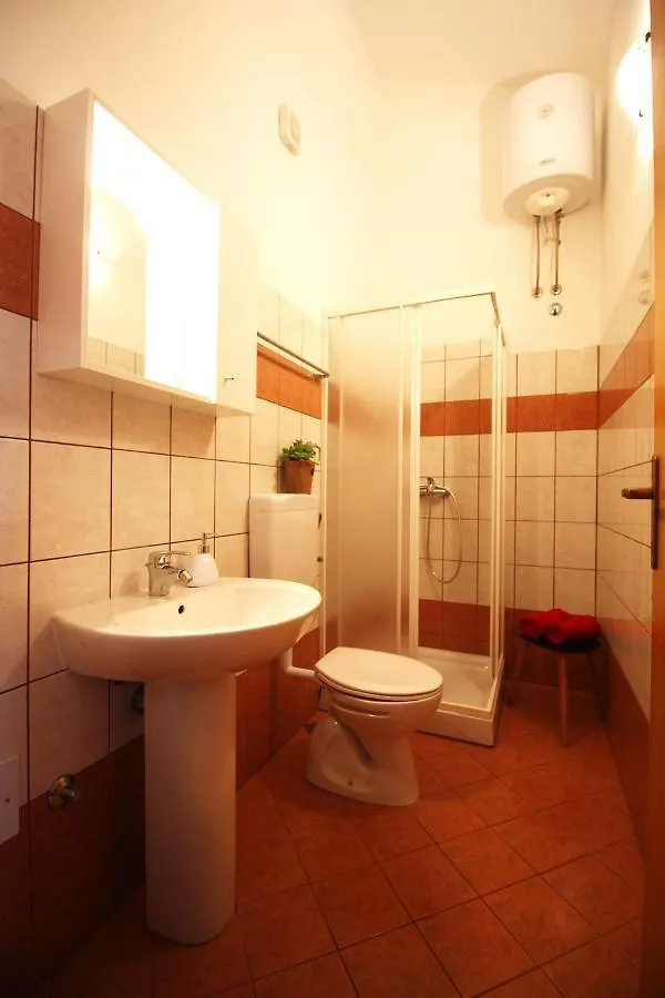 Brijunisol - 3 Apartments Top Position Near The Beautiful Beach Fažana Kroatien