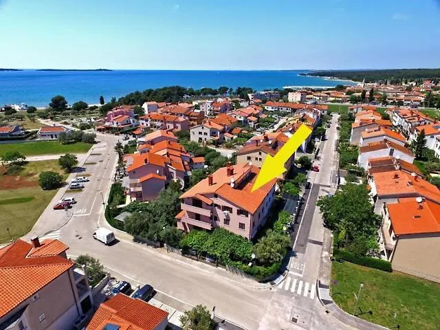 Brijunisol - 3 Apartments Top Position Near The Beautiful Beach Fažana Kroatien